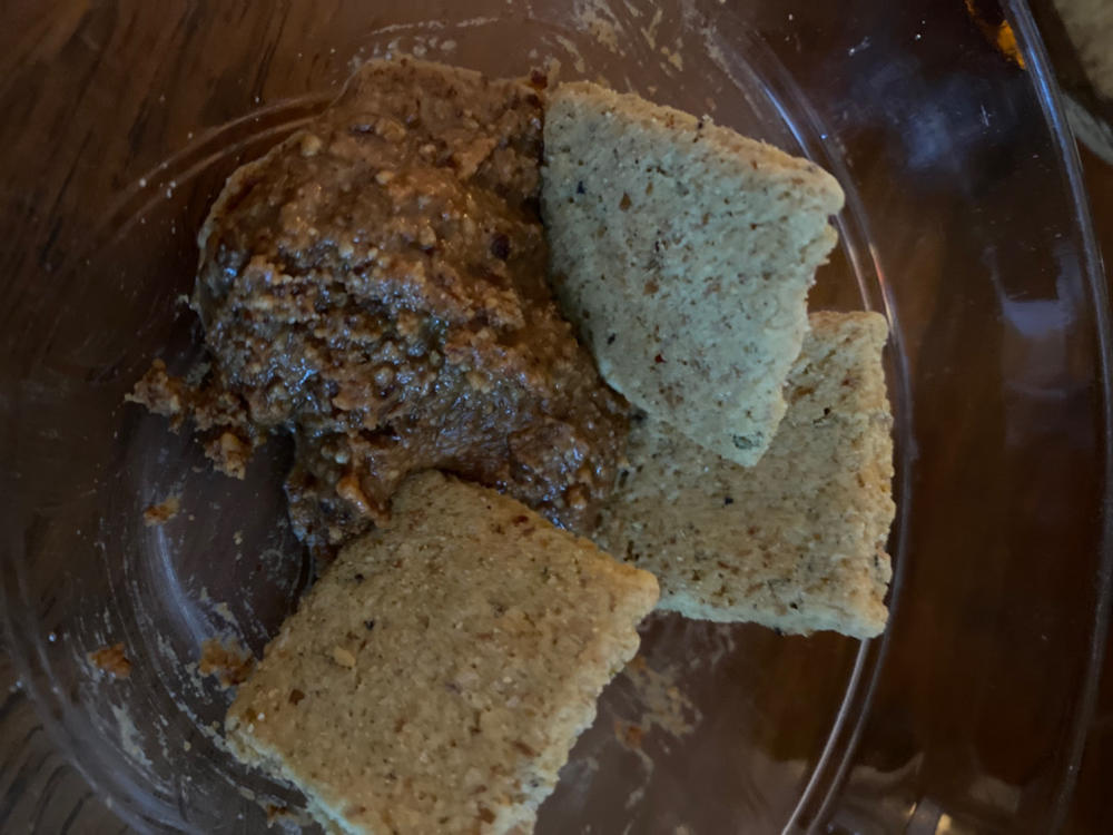 Fat Snax Crackers - Customer Photo From Robin S.